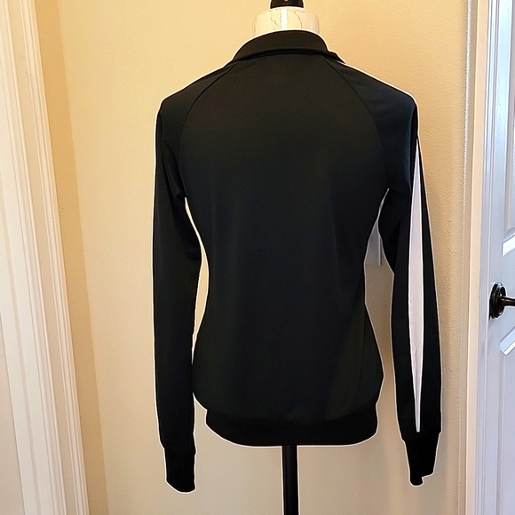 NIKE  The Athletic Dept. - Picture 3 of 5